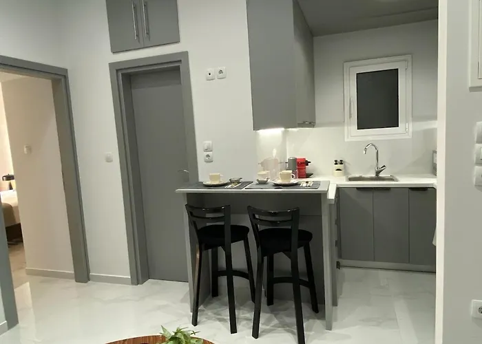 Beachfront 2bedroom Flat Seaview * Loutráki