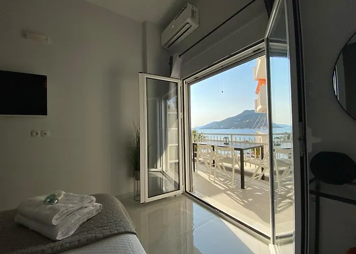 Beachfront 2bedroom Flat Seaview Apartmán