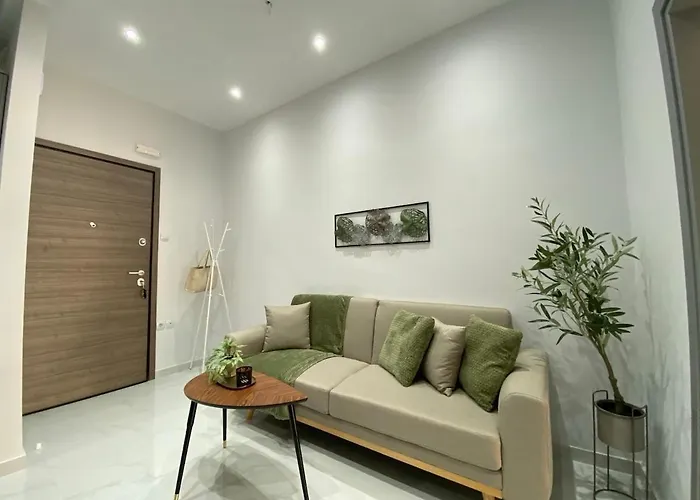 Beachfront 2bedroom Flat Seaview *